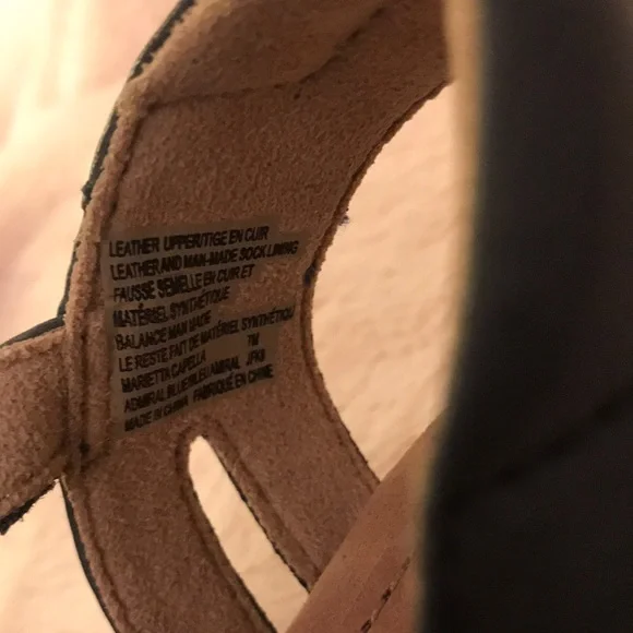 Earth Origins Marietta Capella Leather Sandals Admiral Blue 2” Heel Size 7M NWOT - Picture 7 of 8